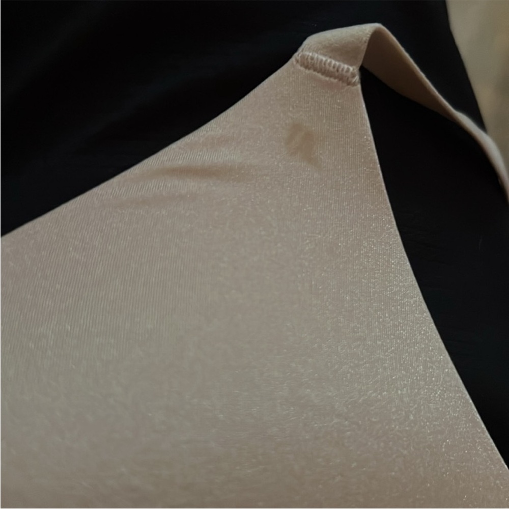 NWT SKIMS Wireless Form Push Up Plunge Bra - Picture 4 of 4